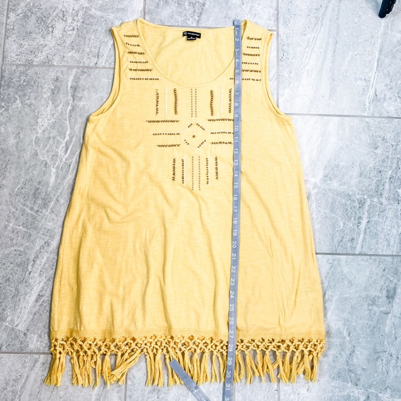 New Directions Yellow Embroidered Beaded Fringe Tank Top Size Medium - Picture 5 of 7